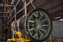 Cận cảnh nhà máy sửa chữa chiến đấu cơ của Việt Nam