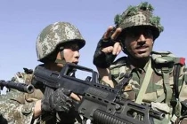 Mặc căng thẳng, Ấn, Trung tập trận “tay trong tay”