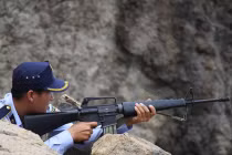 Xem lực lượng dân quân trên đảo Yến bảo vệ đảo