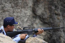 Xem lực lượng dân quân trên đảo Yến bảo vệ đảo