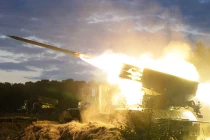 Ảnh QS ấn tượng tuần qua: BM-21 Grad “khạc lửa“