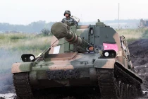 Binh lính, xe tăng Trung Quốc “đặt chân” lên đất Nga 