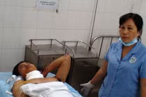 Nghi phạm cắt cổ 2 phụ huynh có dấu hiệu tâm thần