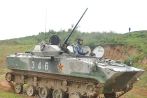 Hé lộ về xe chiến đấu của lính dù Trung Quốc