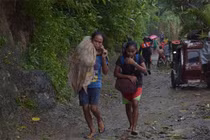 Bão Kammuri tấn công Philippines, hàng nghìn người phải sơ tán