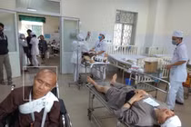 Xe khách chở sư thầy gặp nạn, 13 người thương vong