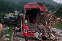 Rùng mình hiện trường những vụ tai nạn xe khách “kinh hoàng” 6 tháng đầu 2019