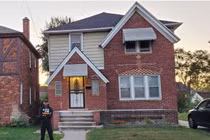 Con trai mua nhà hoang 50 triệu rồi sửa thành biệt thự “đẹp miễn chê” tặng mẹ