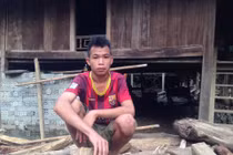 Giây phút kinh hoàng lũ ập vào bản Na Sá cuốn trôi người và của