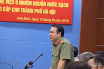 Triệu tập 2 người liên quan đến vụ đổ dầu gây ô nhiễm nước sông Đà