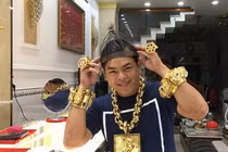 Em trai Phúc XO trữ “hàng nóng” đầy nhà: Mua ở đâu?