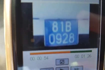 3 học sinh bị xe biển xanh tông nhập viện