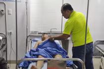 Anh chém cả nhà em ở Thái Nguyên: Một nạn nhân đã qua cơn nguy kịch