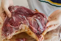 Sự thật rùng mình đặc sản bào ngư, vi cá bán đầy chợ mạng