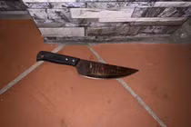 Chồng dùng dao đâm vợ tử vong rồi tự đâm vào người 3 nhát