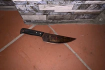 Chồng dùng dao đâm vợ tử vong rồi tự đâm vào người 3 nhát