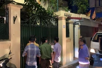 Đang khám nhà Chủ tịch UBND TP Hà Nội Nguyễn Đức Chung