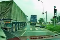 Tài xế đâm nữ sinh tử vong rồi bỏ chạy bị tạm giữ hình sự 