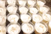 Dừa dầm sốt khắp vỉa hè: Đặc sản Hải Phòng siêu "hot" ở Hà Nội