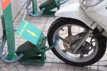 Trải nghiệm hệ thống giữ xe tự động tại Sài Gòn