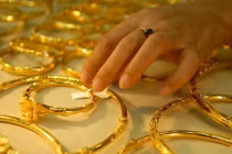 NHNN: "Mua vàng lúc này sẽ thiệt hại lớn"