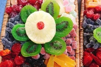 Mứt Tết Trung Quốc giá bèo, đội lốt "nhà làm" tràn ngập thị trường