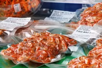 Tôm khô sinh thái giá 1,6 triệu đồng/kg vẫn bán chạy vèo vèo