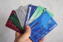 Từ 15 tuổi được phép mở thẻ ngân hàng