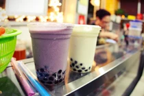 Đoạn phố nhỏ 10 hàng trà sữa: Cơn sốt trên vỉa hè Hà Nội