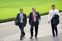 Tỷ phú Phạm Nhật Vượng lần đầu kể chuyện làm ôtô