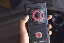 Nhà mạng Mỹ sắp bán điện thoại Android "khủng" nhất năm