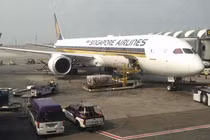 Hãng hàng không Singapore dừng bay Boeing 787 vì lỗi động cơ