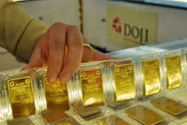 Giá vàng miếng lên đỉnh một năm trong ngày Thần Tài