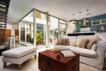 Nhà nhỏ 25m2 vẫn đẹp long lanh như quán cafe ai ai cũng mê