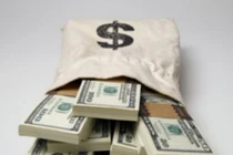 Giá USD tự do tăng “sốc” gần 100 đồng từ đầu tuần