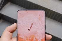 Bí ẩn mẫu smartphone "trong mơ" vừa xuất hiện, có thể là Galaxy S10?