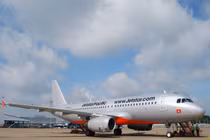 Máy bay Jetstar Pacific bị lỗi, 100 hành khách vạ vật cả đêm