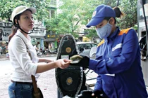 Giá xăng hôm nay sẽ xuống dưới 14.000 đồng/lít sau 7 năm?