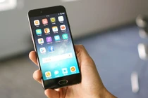 Bphone 3 có camera đơn, dùng thuật toán Google để xóa phông