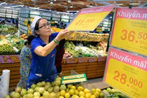 Quy định lạ: Siêu thị phải mở cửa đến 22h, giảm giá 3 lần