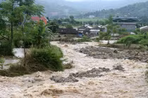 Mưa to, lũ quét, sạt lở đất đang đe dọa một loạt tỉnh phía Bắc