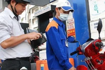 Giá xăng giảm nhẹ, giá dầu tăng bắt đầu từ chiều nay