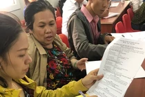 Đất quận 9 lại sốt, phòng đăng ký thủ tục mua bán dày đặc người