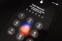 iPhone lại bị hack, thử mật khẩu không giới hạn