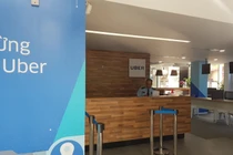 Lo chuyện Uber sáp nhập Grab, tài xế nháo nhào tìm đến văn phòng