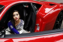 “Cậu ấm, cô chiêu” thuê siêu xe mừng tốt nghiệp