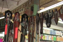 Ớn lạnh chợ vũ khí Trung Quốc sát nách Việt Nam