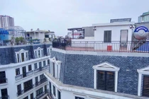 Tháo dỡ “chuồng cọp” trên nhà liền kề Five Star Mỹ Đình