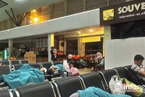 Máy bay Vietnam Airlines 2 lần gặp sự cố, khách lliên tục bị chuyển chuyến