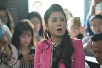 Tòa công bố số dư tài khoản, hỏi bà Thảo việc rút 2.100 tỷ